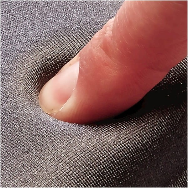 Ergonomiczna żelowa, czarna, 15.6x25 cm, 2.6 cm, Fellowes, tekstylna powierzchnia