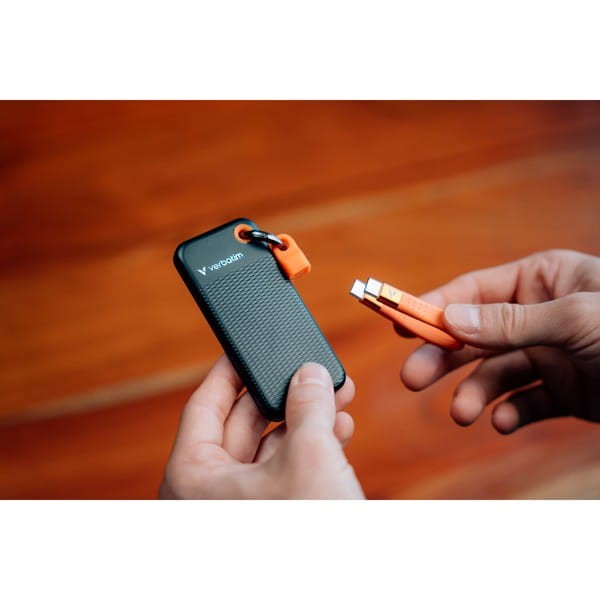 SSD Zewnętrzny Verbatim Pocket SSD, 32190, 1000GB, Nero Backup, czarno-pomarańczowy, w zestawie kabel  USB C i etui, 1000 MB/s-R,