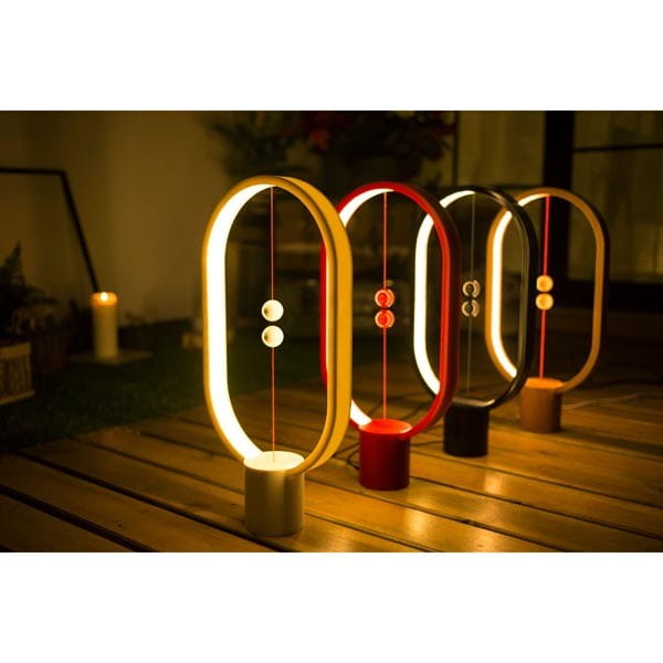 Lampka nocna Heng Balance Ellipse, czerwona, 5V/1A, ciepła biel, USB, z włącznikiem magnetycznym, Allocacoc
