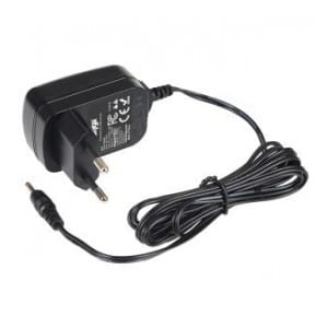 Zasilacz sieciowy Akyga AK-TB-21 do tabletów 5V/2A 10W DC 2,5x0,7mm