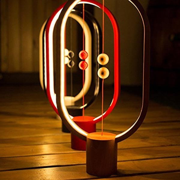 Lampka nocna Heng Balance Ellipse, czarna, 5V/1A, ciepła biel, USB, z włącznikiem magnetycznym, Allocacoc