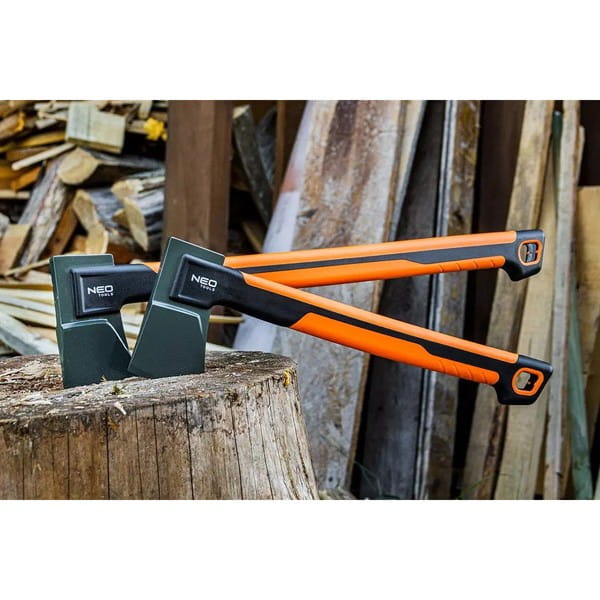 NEO TOOLS Siekiera uniwersalna 27-033, celková hmotnost 2200g, hmotnost hlavy 1700g, délka sekery 71.1cm