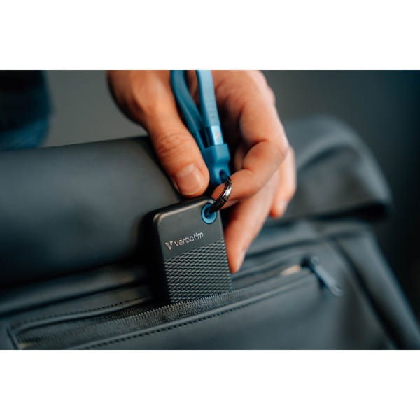 SSD Zewnętrzny Verbatim Pocket SSD Black/Blue, 32191, 1000GB, niebieski, M.2, zawiera kabel USB C, 1000 MB/s-R, USB-C, 1000 MB/s-W