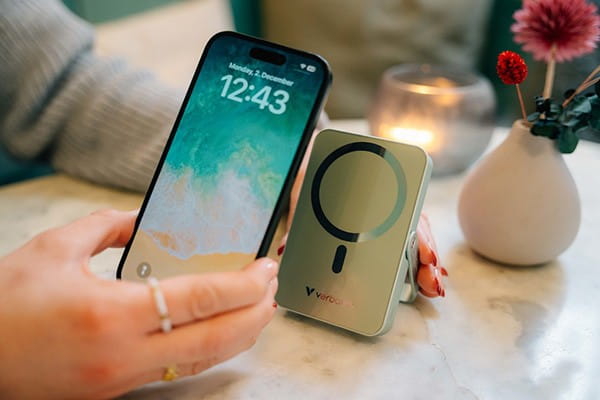 Verbatim, powerbank z ładowaniem bezprzewodowym, 5V, ładowanie telefonu, 32259, 10 000mAh, Mocowanie magnetyczne, zielona