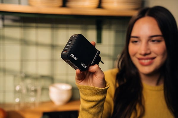 Verbatim, Ładowarka GaN USB 3.0, USB C, szara, 165 W, wymienne końcówki  C,G,A