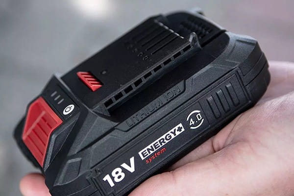 Akumulator, zasilanie akumulatorem, 58G004-1, 18V, Li-Ion, 4Ah, Energy+, Battery Boost, Graphite
