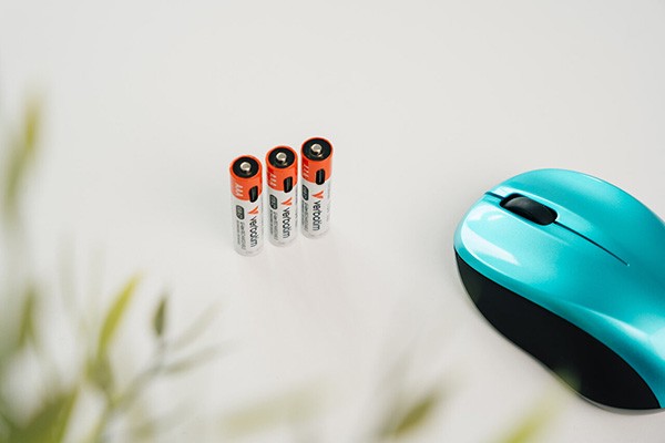 Verbatim Akumulatorki litowa akumulatorki z USB-C AAA, 4-pack, Kabel 4x USB-C
